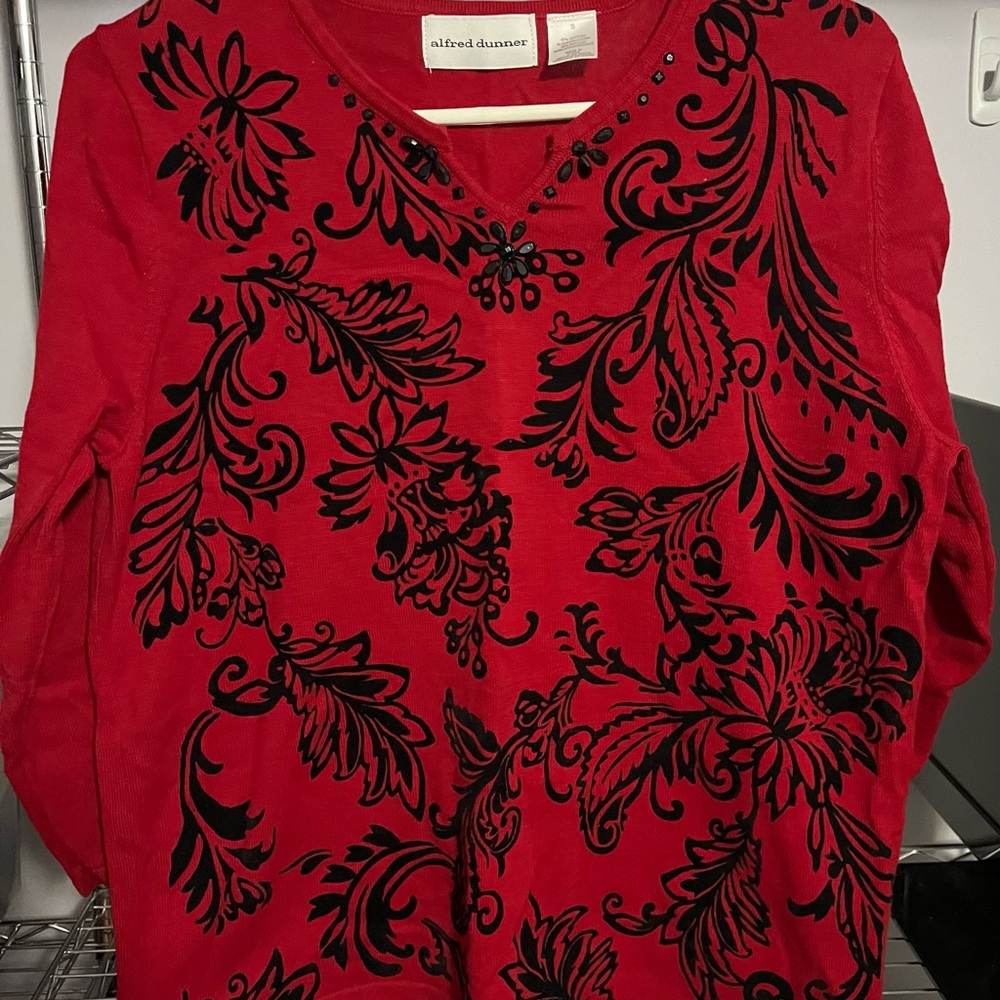 Alfred Dunner Red and Black Graphic 3/4 Sleeve Blouse